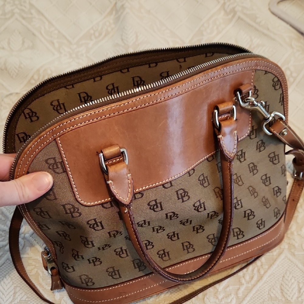 Dooney And Bourke